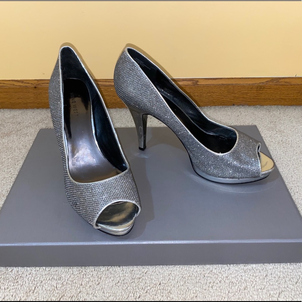 NINE WEST Silver Peep Toe Platform Heel